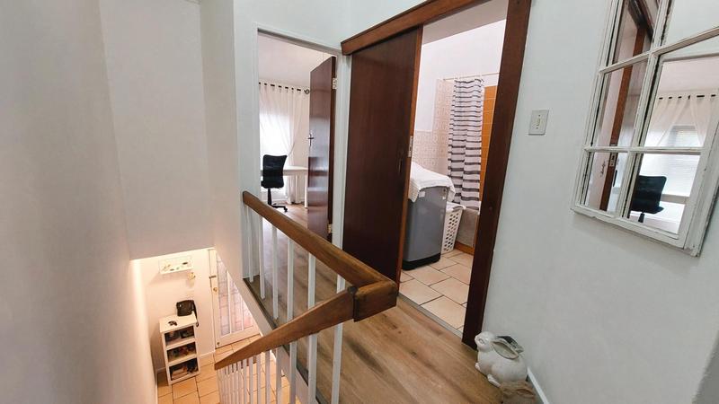 2 Bedroom Property for Sale in La Rochelle Western Cape